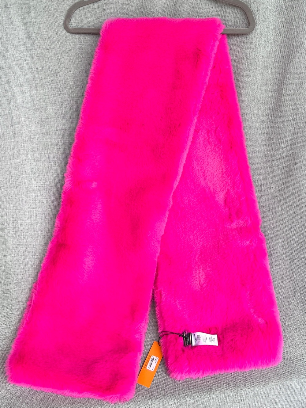 Kurt Geiger Poppy Pull Through faux fur scarf pink - Picture 7 of 12